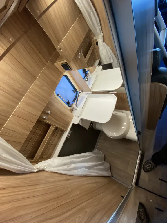 Bild 5: Wohnmobil in Taunusstein online mieten Bild 5: Wohnmobil in Taunusstein online mieten