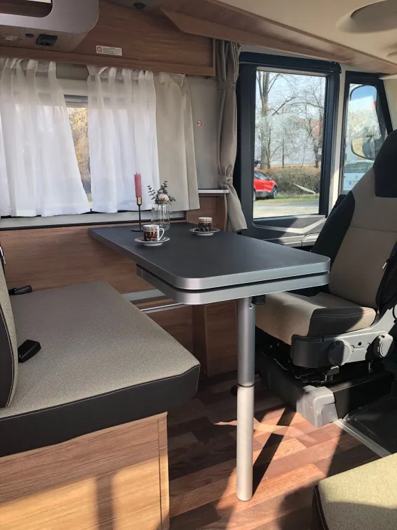 Bild 8: Wohnmobil für 4 Personen in Schloß Holte-Stukenbrock mieten