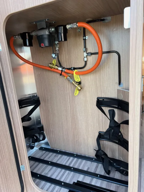 Bild 4: Wohnmobil von Malibu mieten in Wernau Bild 4: Wohnmobil von Malibu mieten in Wernau