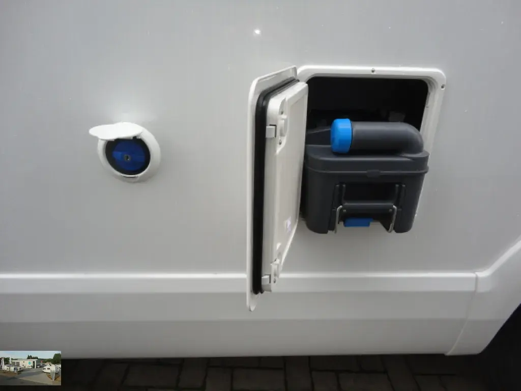 Bild 44: Wohnmobil von Forster mieten in Blomberg Bild 44: Wohnmobil von Forster mieten in Blomberg