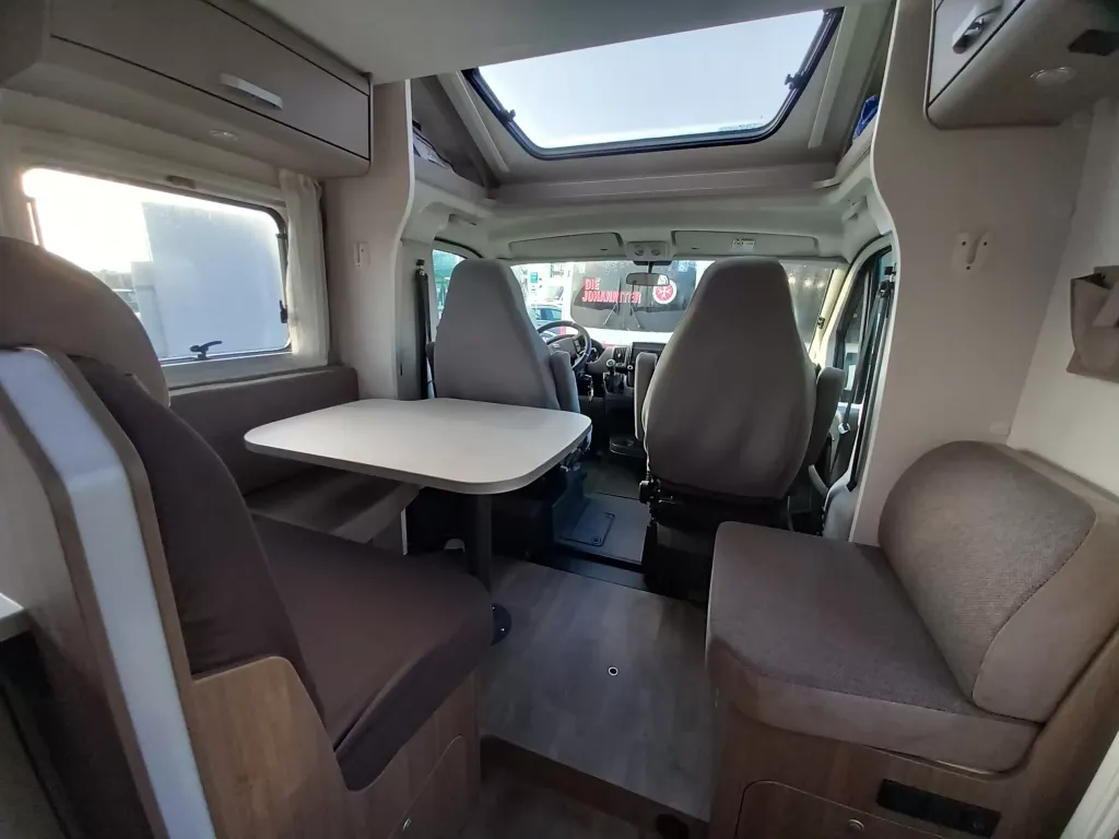 Bild 5: Wohnmobil in Wesenberg online mieten Bild 5: Wohnmobil in Wesenberg online mieten
