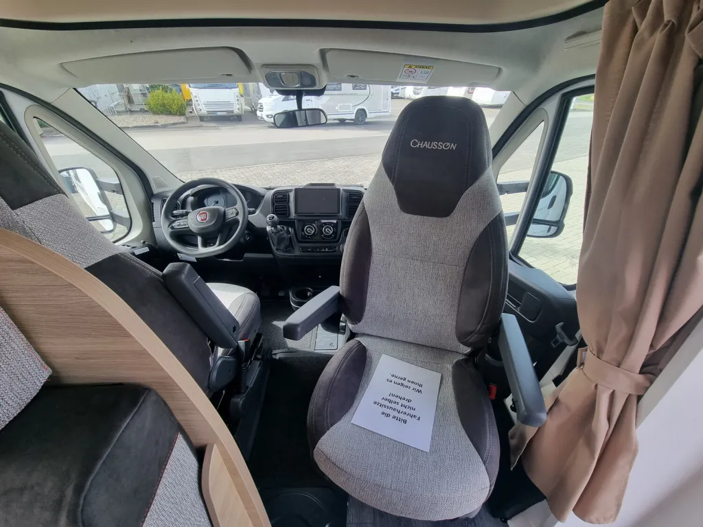 Bild 9: Chausson Alkoven C727 First Line