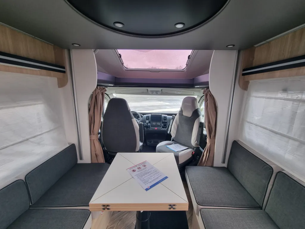 Bild 10: Wohnmobil mieten in Vellmar bei Kassel Bild 10: Wohnmobil mieten in Vellmar bei Kassel