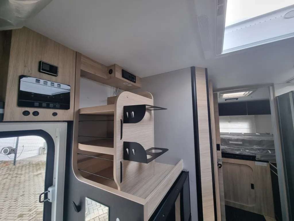 Bild 13: Wohnmobil in Vellmar bei Kassel online mieten