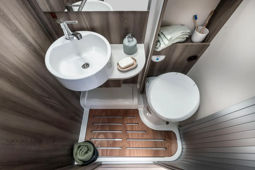 Bild 5: Wohnmobil in Untersteinbach / Rauhenebrach online mieten