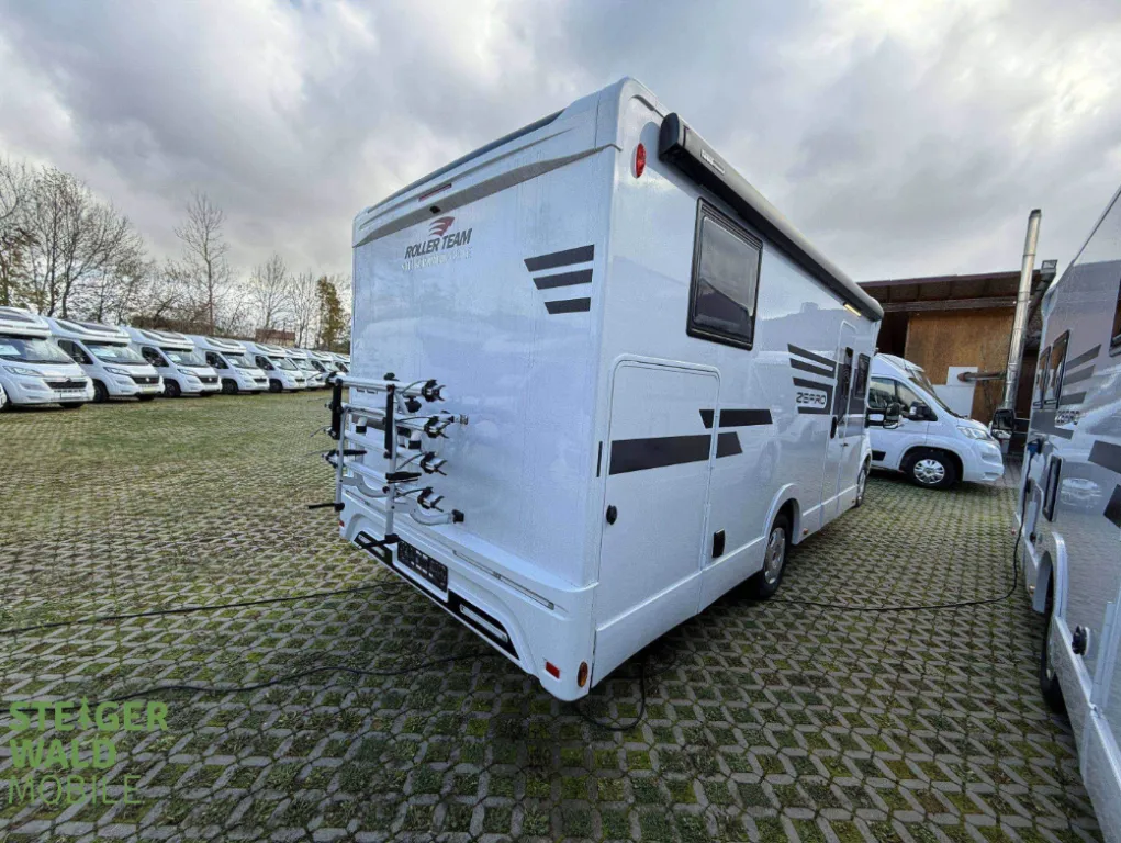 Bild 4: Wohnmobil von Roller Team mieten in Untersteinbach / Rauhenebrach