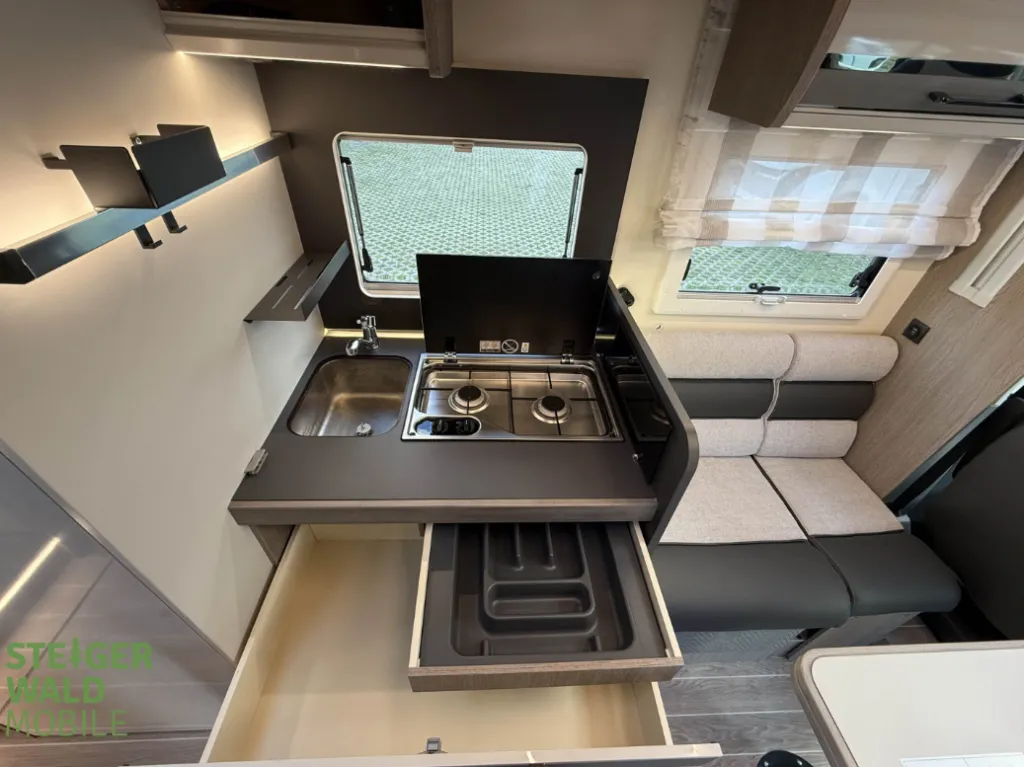 Bild 12: Wohnmobil von Roller Team mieten in Untersteinbach / Rauhenebrach