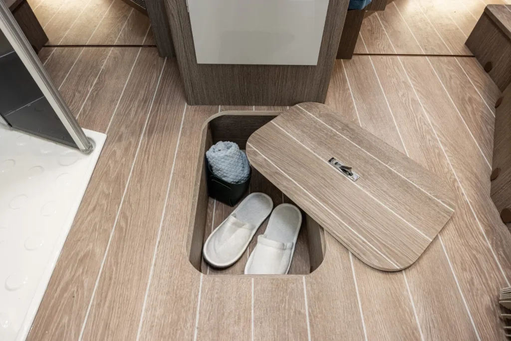 Bild 12: Wohnmobil von Roller Team mieten in Untersteinbach / Rauhenebrach