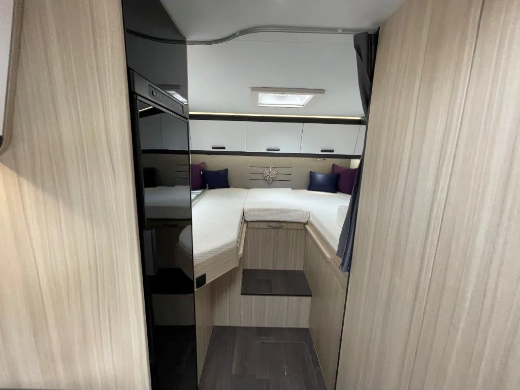 Bild 8: Wohnmobil für 4 Personen in Kürnach mieten