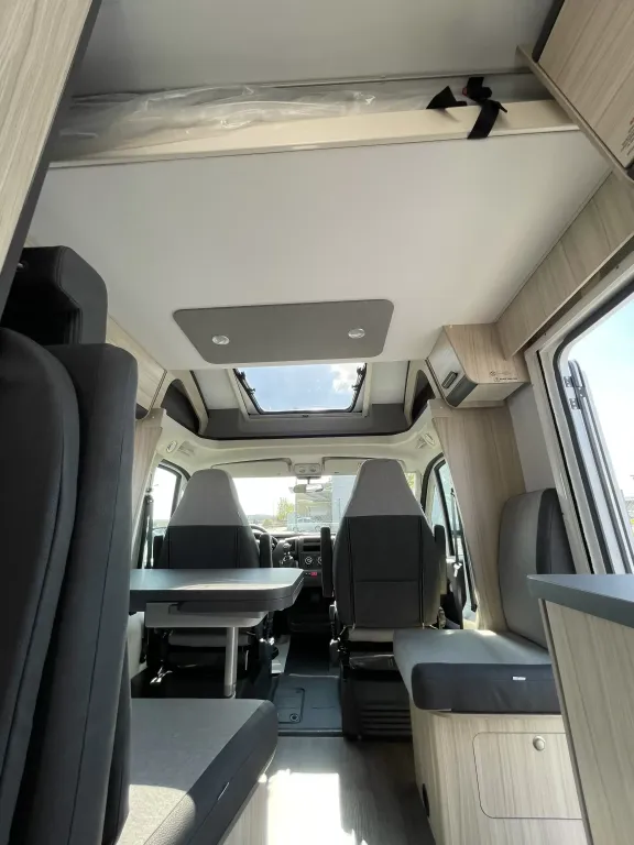 Bild 16: Wohnmobil für 4 Personen in Kürnach mieten