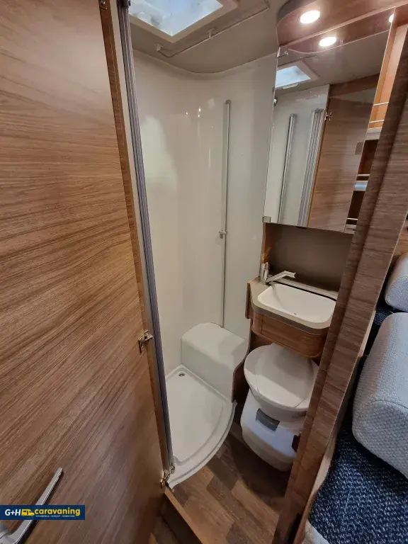 Bild 10: Wohnmobil mieten in Weißenhorn