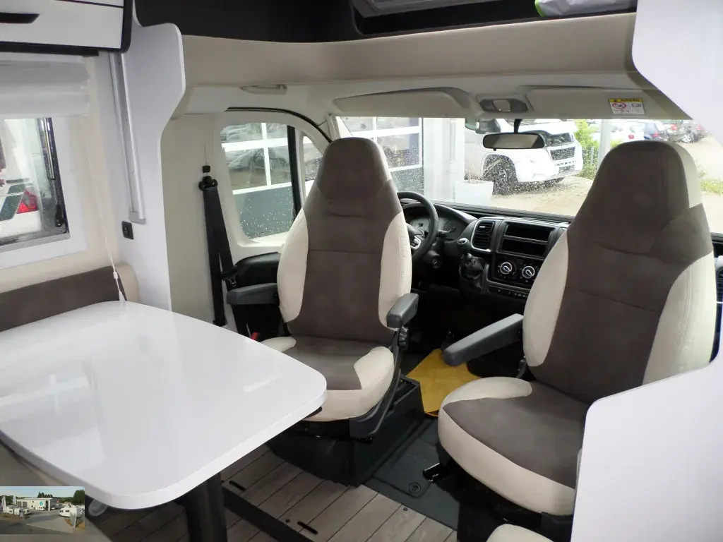 Bild 5: Wohnmobil in Blomberg online mieten