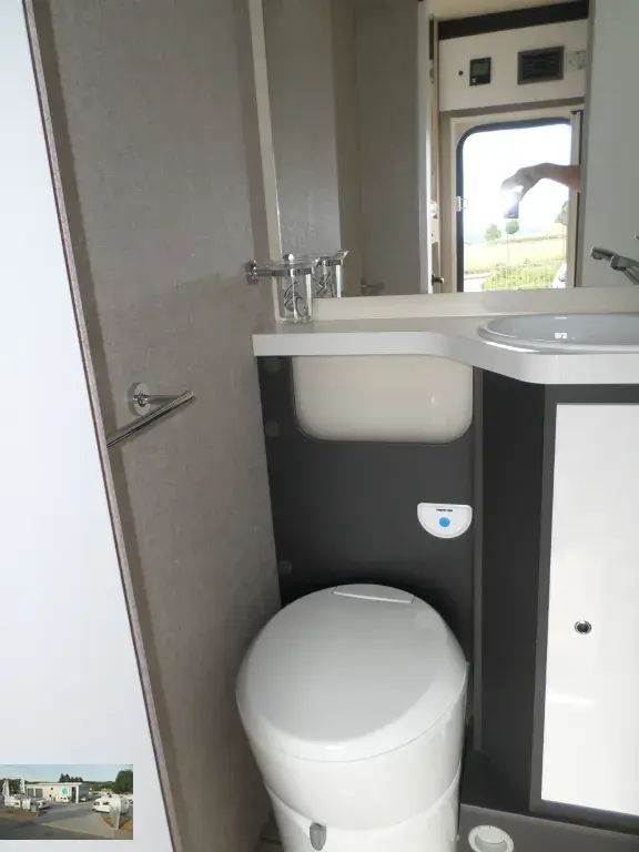 Bild 29: Wohnmobil in Blomberg online mieten