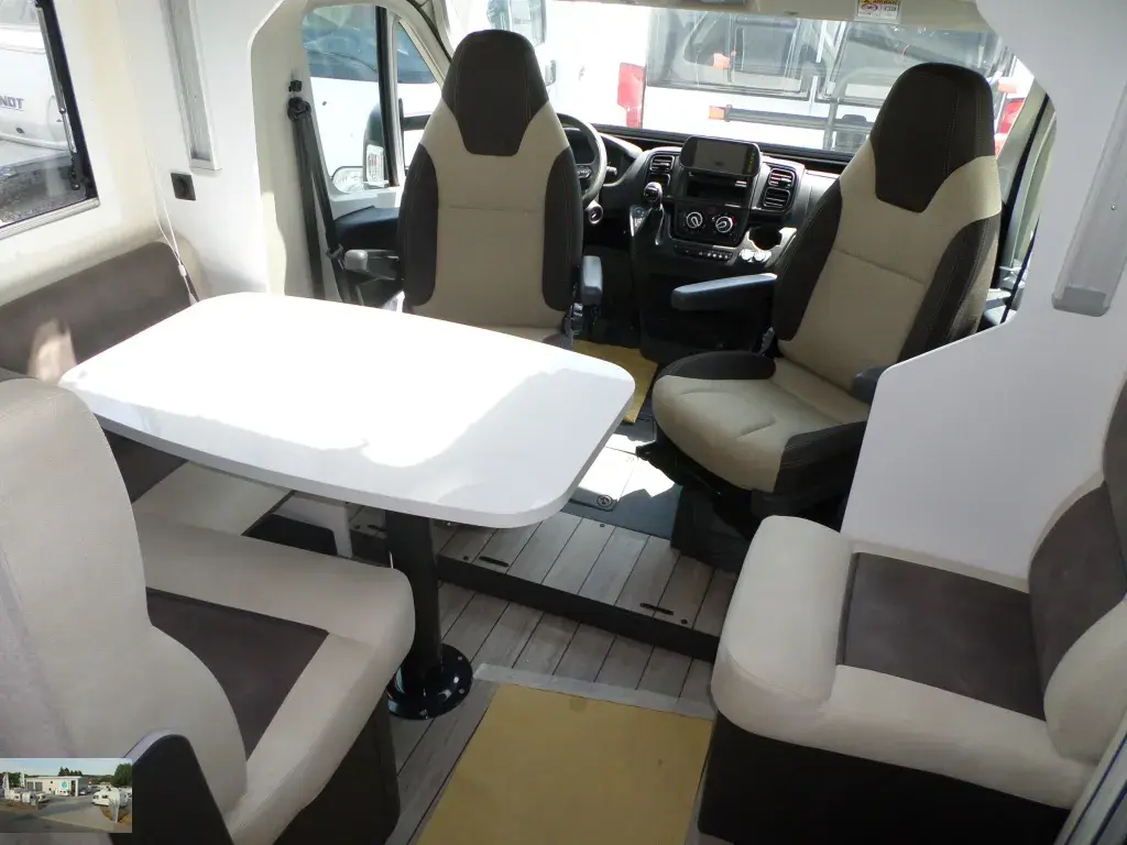 Bild 5: Wohnmobil in Blomberg online mieten Bild 5: Wohnmobil in Blomberg online mieten