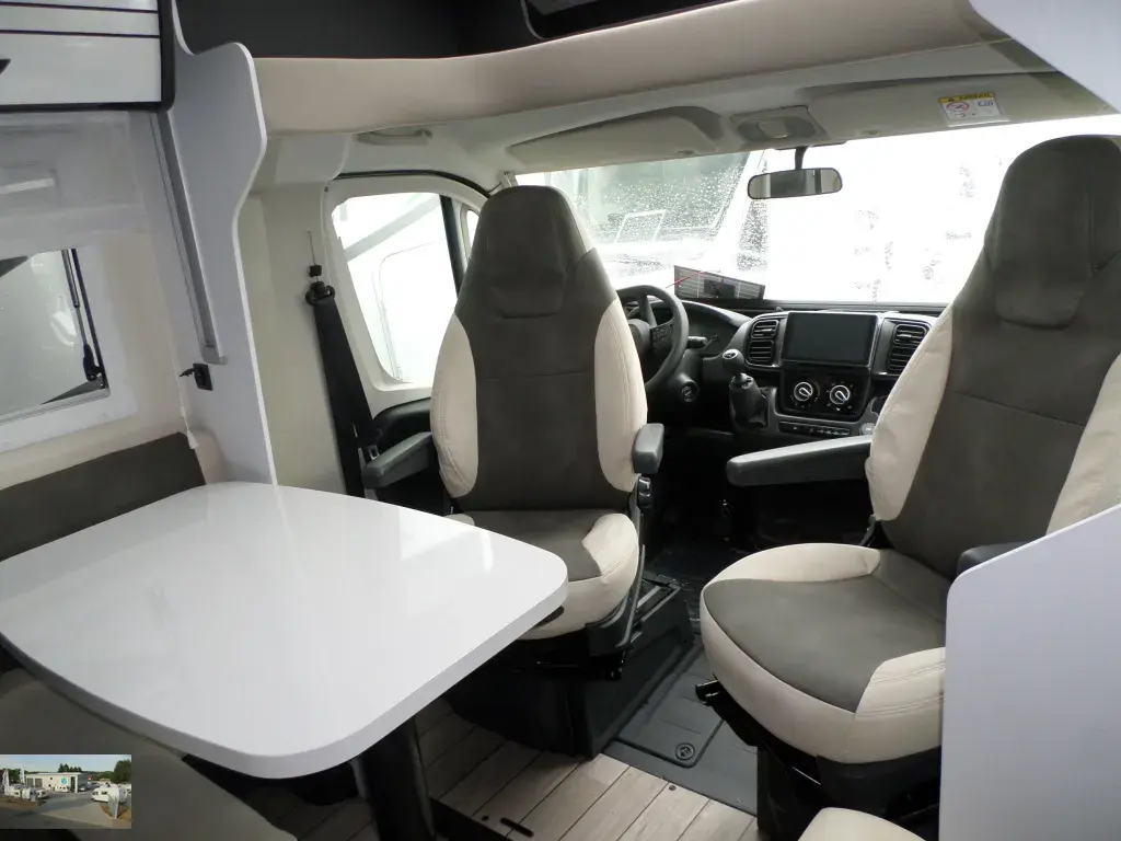 Bild 8: Wohnmobil für 4 Personen in Blomberg mieten