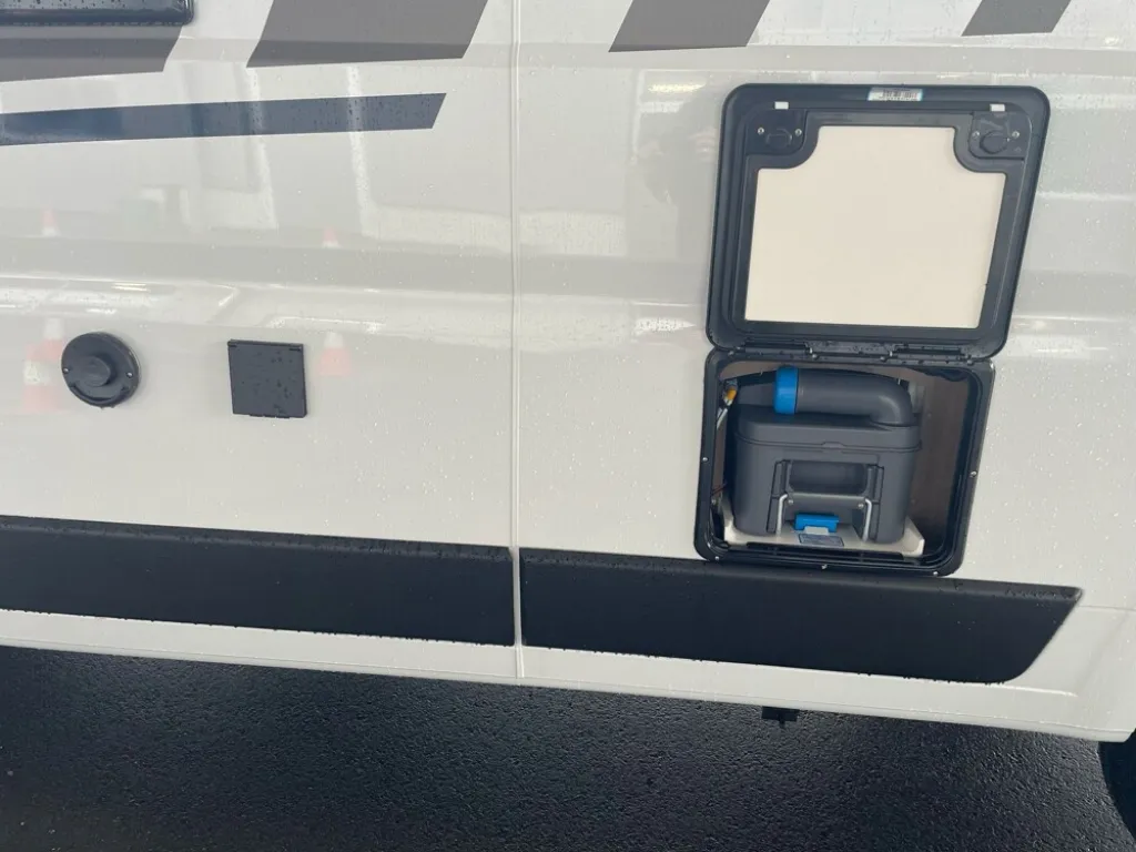 Bild 17: Carado Camper Van 600