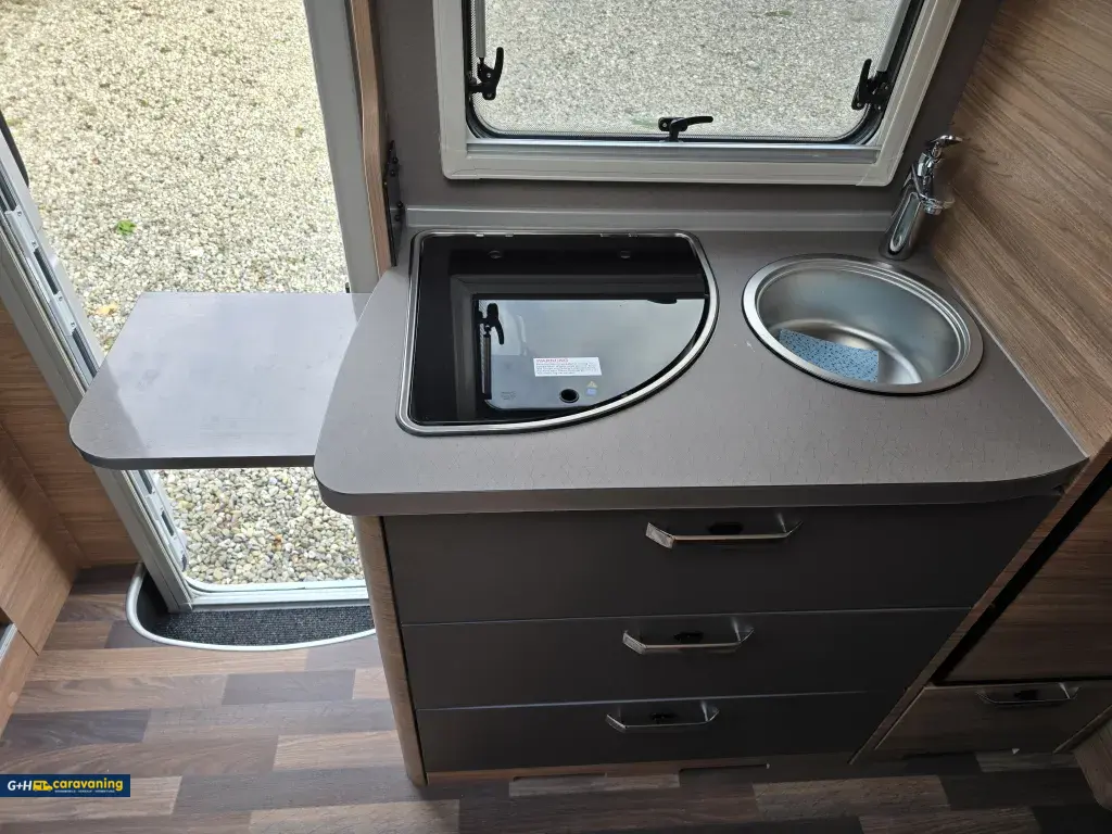 Bild 8: Wohnmobil für 2 Personen in Weißenhorn mieten