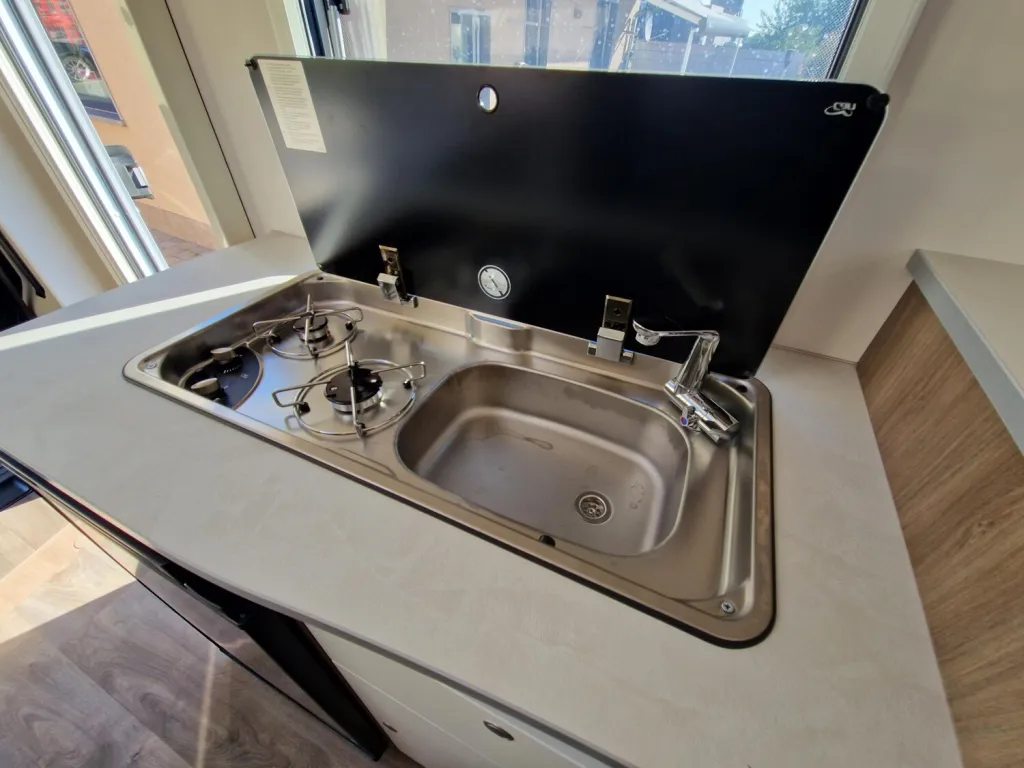 Bild 9: Carado VAN V337 Pro+