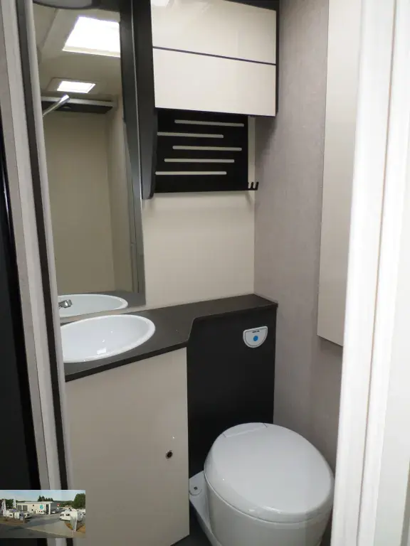 Bild 16: Wohnmobil für 2 Personen in Blomberg mieten