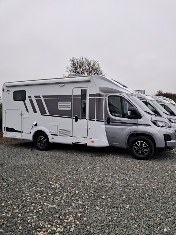 Bild 1: Carado T 338