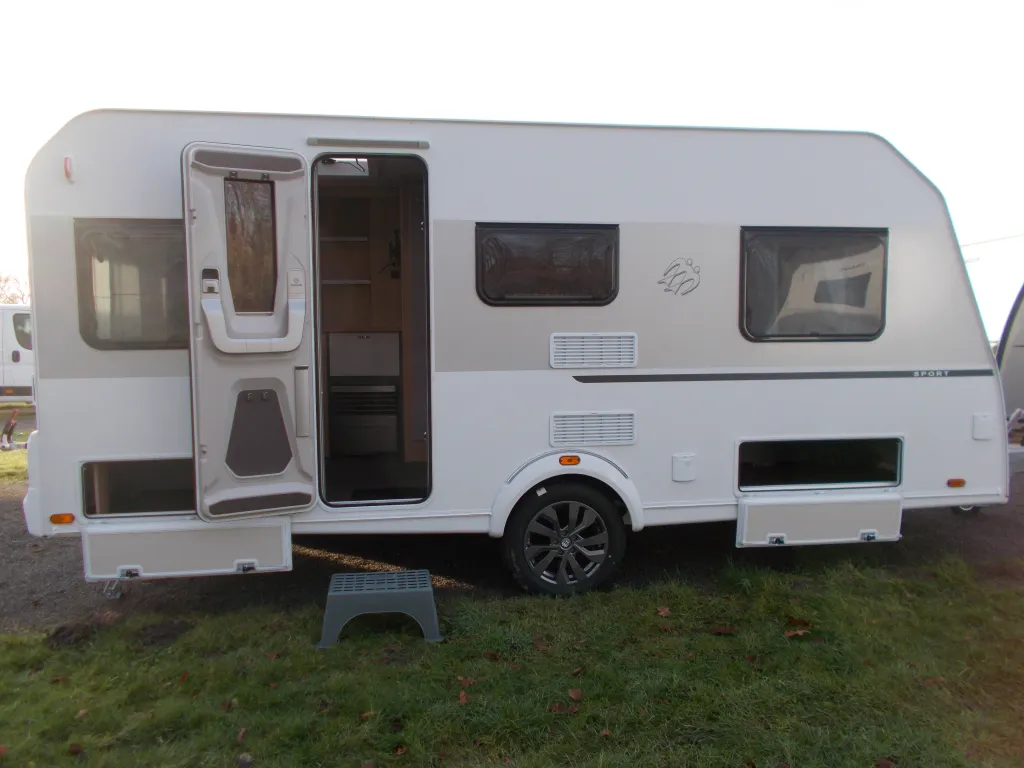 Bild 9: Knaus Sport 460 EU