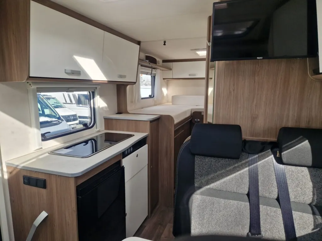 Bild 16: Wohnmobil für 2 Personen in Bamberg mieten