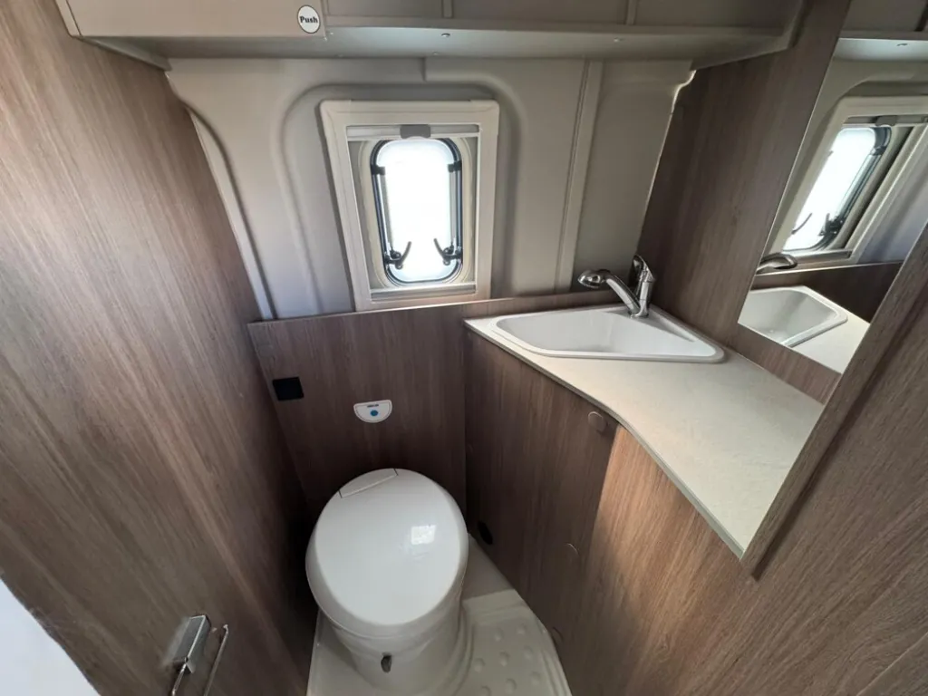 Bild 8: Wohnmobil für 4 Personen in Bamberg mieten