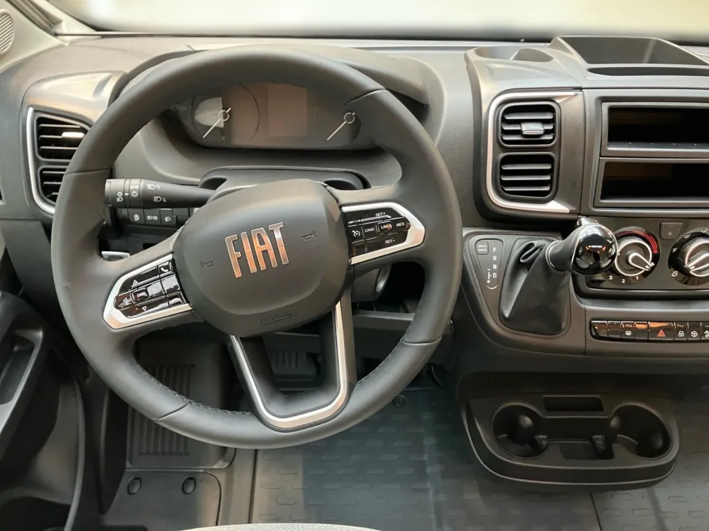 Bild 12: Wohnmobil von Carado mieten in Wernau