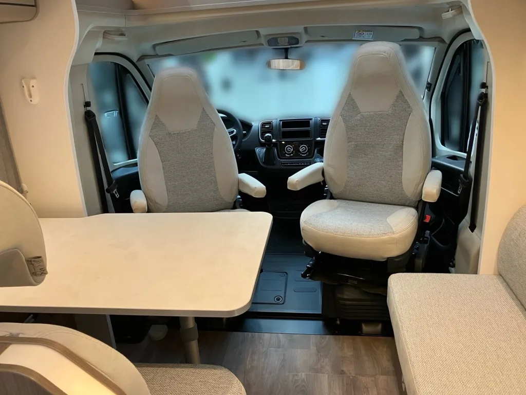 Bild 13: Wohnmobil in Wernau online mieten Bild 13: Wohnmobil in Wernau online mieten