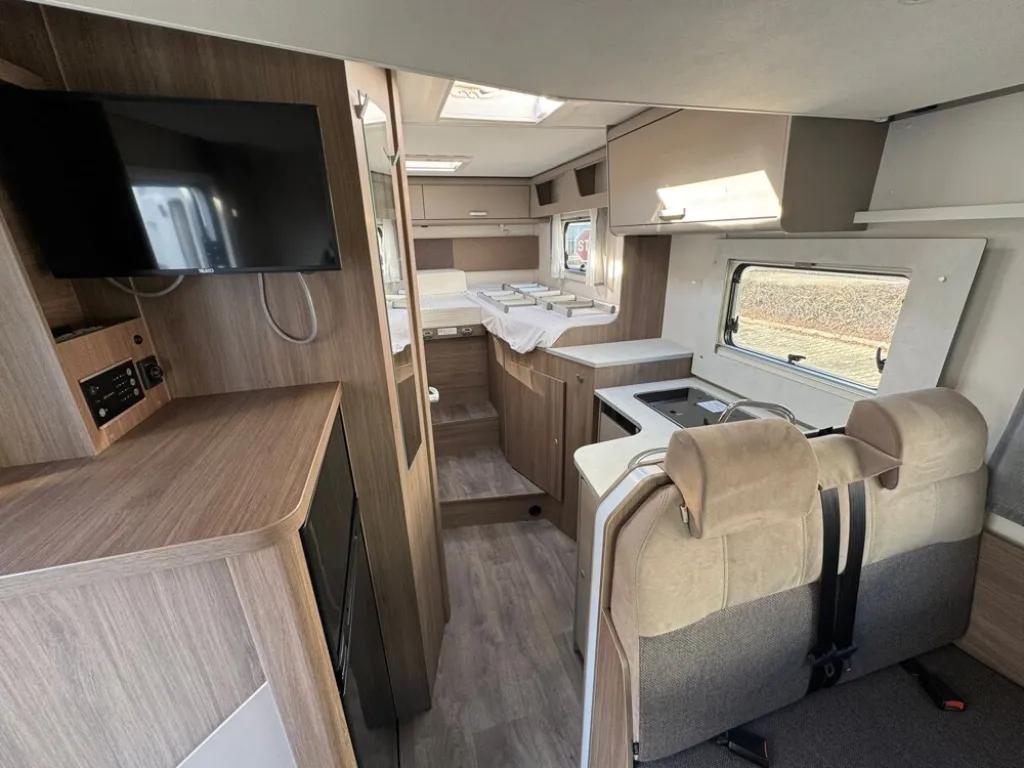 Bild 4: Wohnmobil von Carado mieten in Bamberg