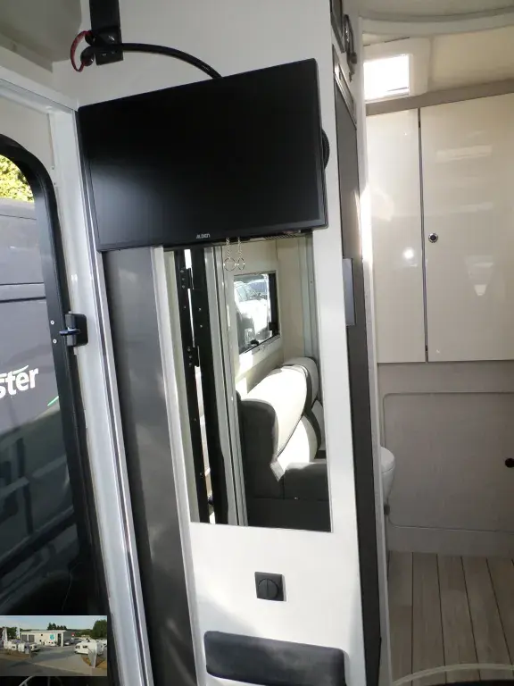 Bild 13: Wohnmobil in Blomberg online mieten