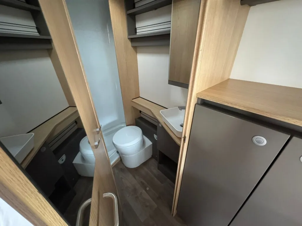 Bild 9: LMC Tourer Lift H 630 Bild 9: LMC Tourer Lift H 630