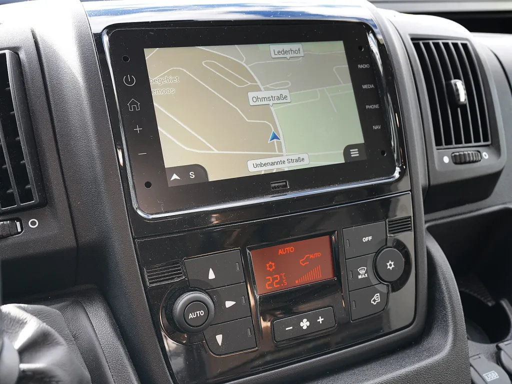 Bild 17: Clever Van Runner * BLIND SPOT * NAV * RFK Bild 17: Clever Van Runner * BLIND SPOT * NAV * RFK